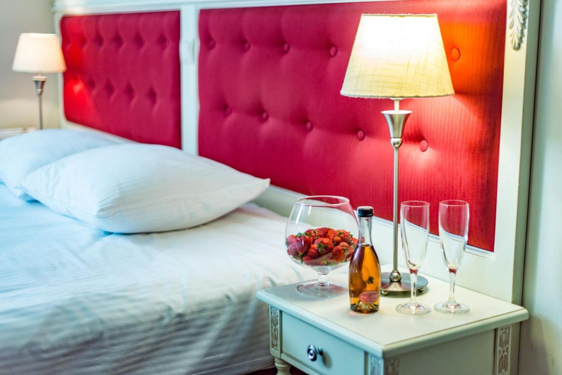 Hotel Sobienie Krolewskie Sobienie Szlacheckie 外观 照片