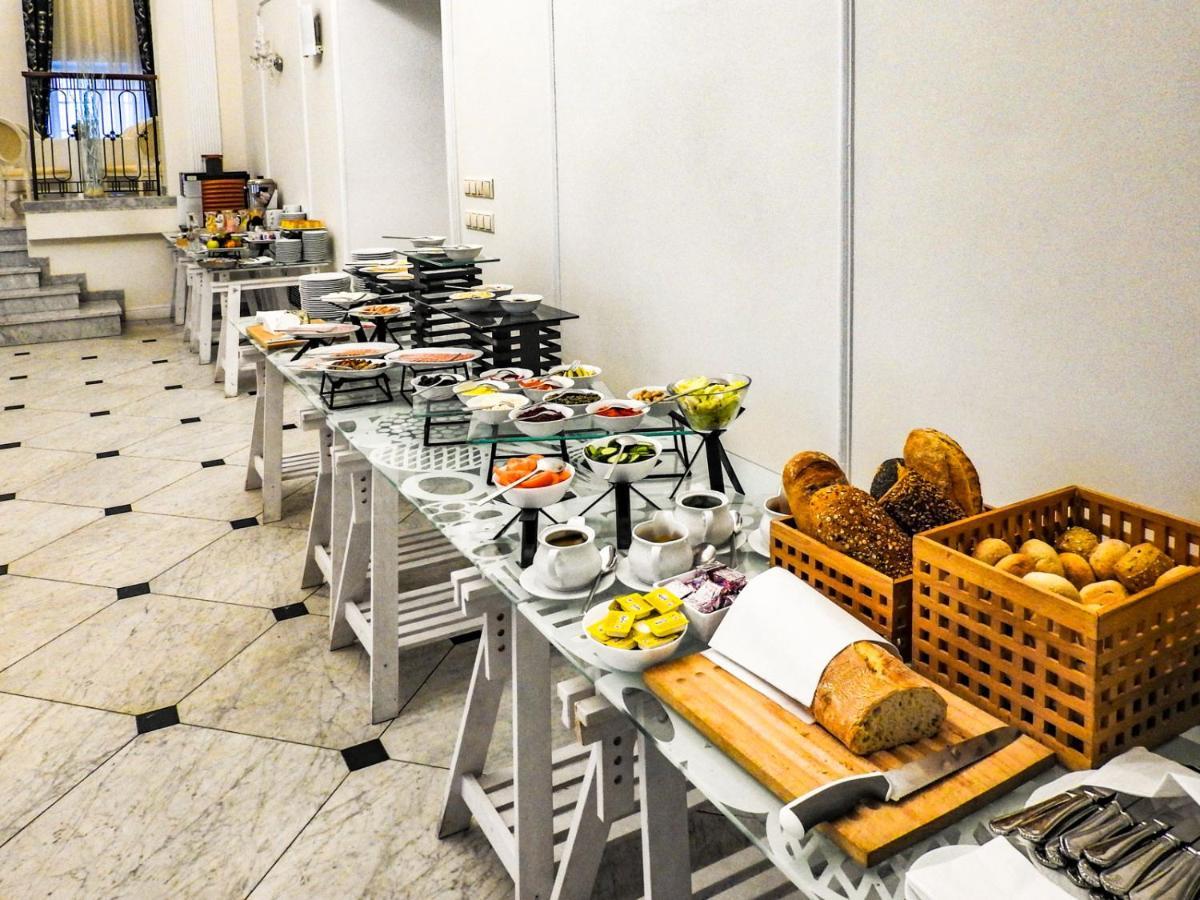 Hotel Sobienie Krolewskie Sobienie Szlacheckie 外观 照片